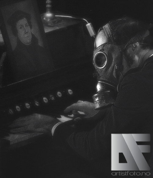 Kaizers Orchestra Folken v8