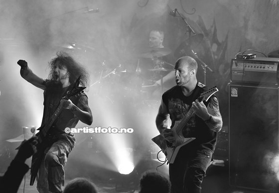 Blood Red Throne©Artistfoto.no_010