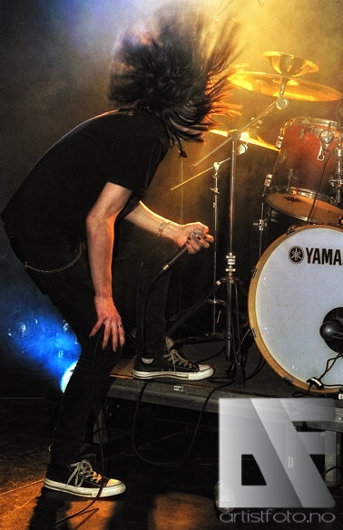 Artister Signs Of Suicide v3