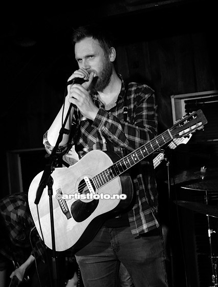 Erlend Ropstad_2014_©Copyright.Artistfoto.no-008