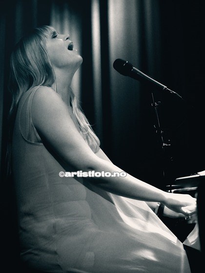 Ingrid Olava_2013_©Copyright.Artistfoto.no-006