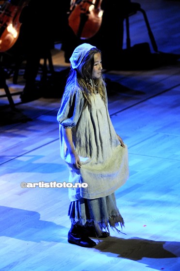 Johanne Regine Svendsberget_2011_©Copyright.Artistfoto.no-005