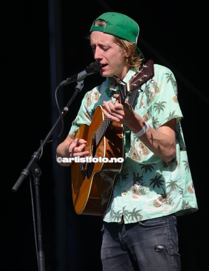 Jonas Alaska-3_2014_©Copyright.Artistfoto.no-002