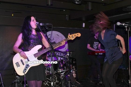 Phone Joan_2015©Artistfoto.no_002