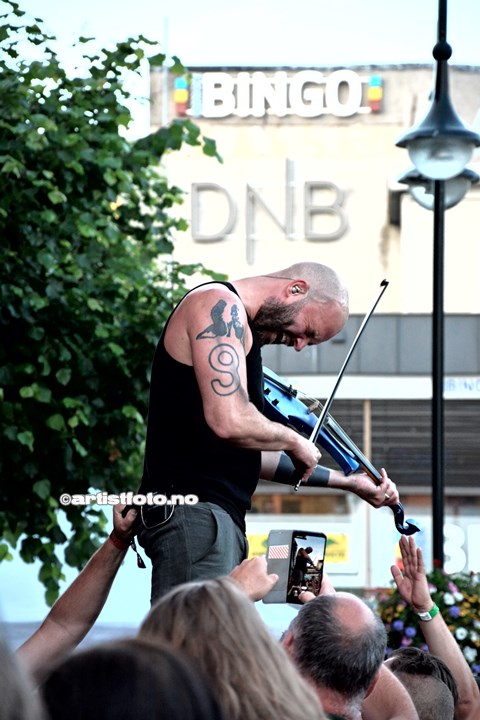 Gåte på Canal Street, Arendal 2019. Foto: Stine Hommelsgård