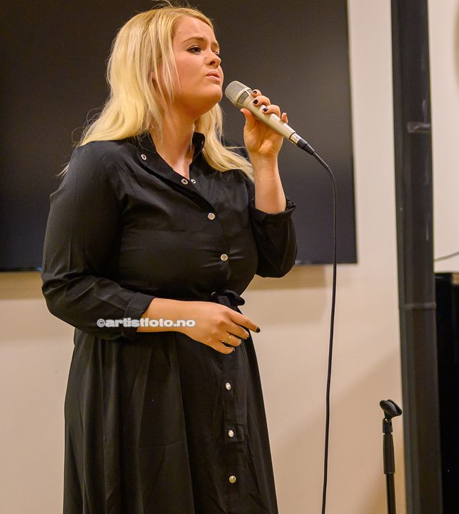 Haugtussa på Nordberg Fort, (Bjørge Verbaan og Jorunn Undheim). Foto Svein Erik Nomeland