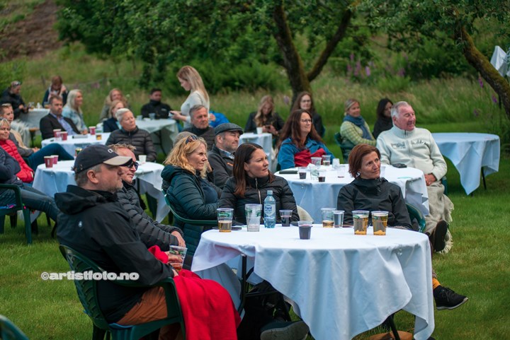 Morten Abel på Skåland Gjestegård , Moi. Foto: Svein Erik Nomeland