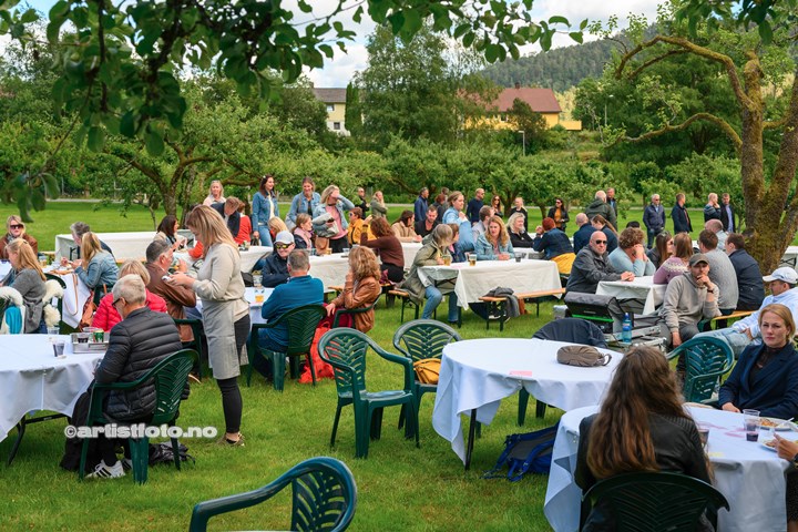 Morten Abel på Skåland Gjestegård , Moi. Foto: Svein Erik Nomeland