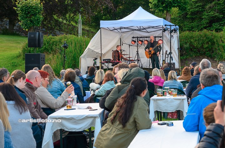 Morten Abel på Skåland Gjestegård , Moi. Foto: Svein Erik Nomeland