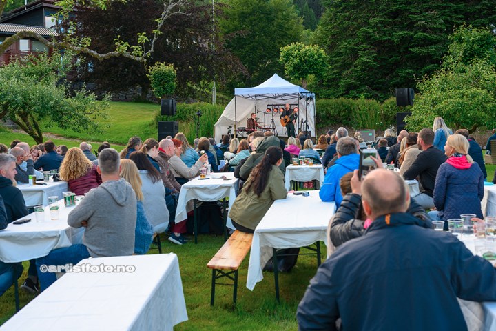 Morten Abel på Skåland Gjestegård , Moi. Foto: Svein Erik Nomeland