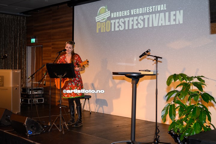 Tove Bøygard på Protestfestivalen 2020 , Kristiansand. Foto: Svein Erik Nomeland