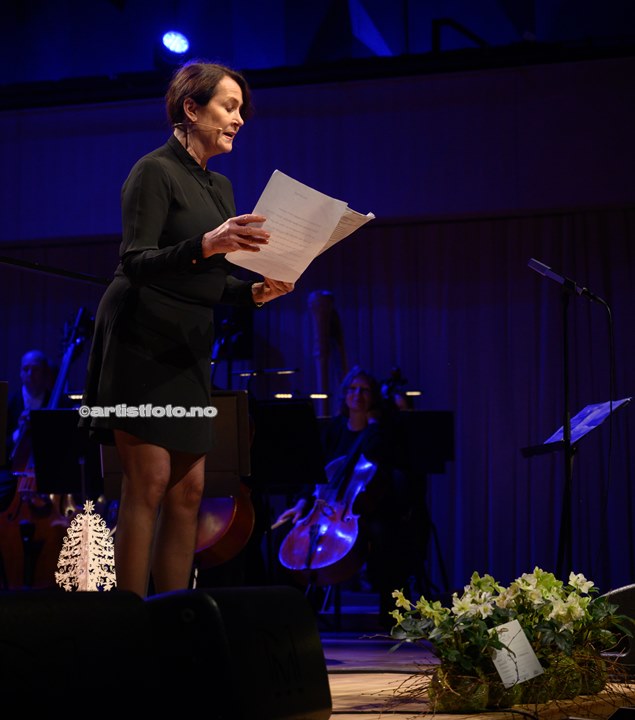 Herborg Kråkevik konsert i Kilden, Vigdis Hjorth. Foto: Svein Erik Nomeland