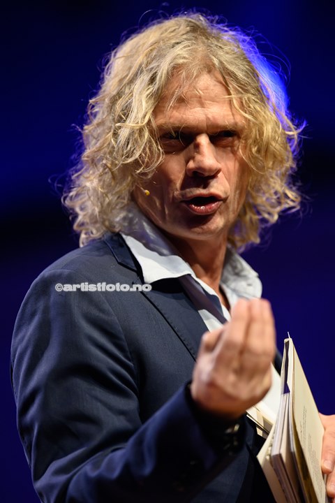 Herborg Kråkevik konsert i Kilden, Vetle Lid Larssen. Foto: Svein Erik Nomeland