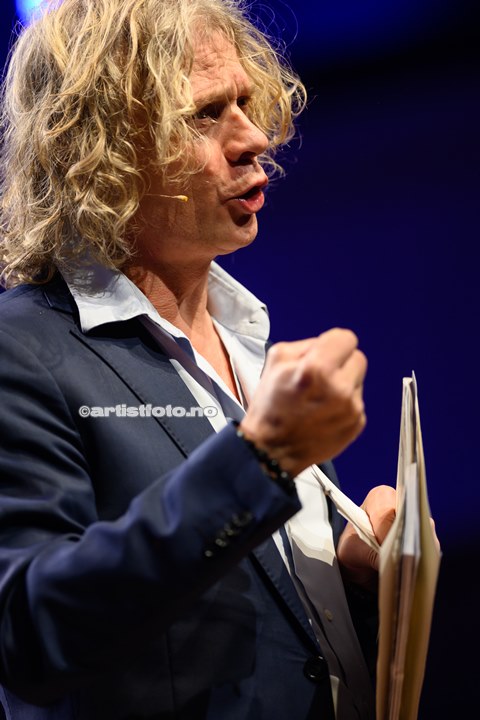 Herborg Kråkevik konsert i Kilden, Vetle Lid Larssen. Foto: Svein Erik Nomeland