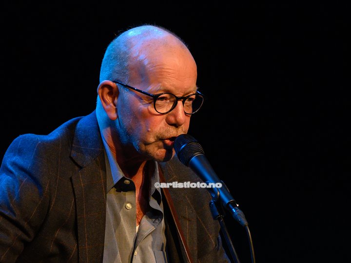 To rustne herrer, med Jonas Fjeld og Ole Paus, hadde konsert i Kilden i Kristiansand. Foto: Svein Erik Nomeland