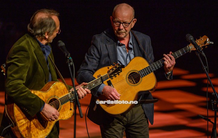 To rustne herrer, med Jonas Fjeld og Ole Paus, hadde konsert i Kilden i Kristiansand. Foto: Svein Erik Nomeland