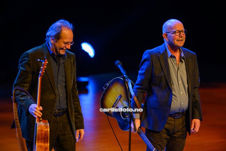 To rustne herrer, med Jonas Fjeld og Ole Paus, hadde konsert i Kilden i Kristiansand. Foto: Svein Erik Nomeland