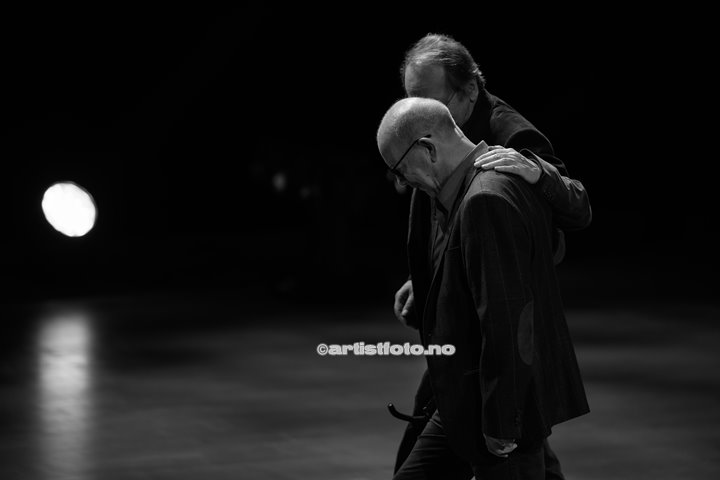 To rustne herrer, med Jonas Fjeld og Ole Paus, hadde konsert i Kilden i Kristiansand. Foto: Svein Erik Nomeland