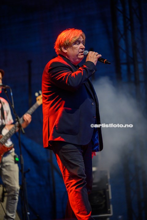 Jørn Hoel på Øvre Torv i Kristiansand. Foto: Svein Erik Nomeland