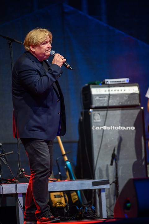Jørn Hoel på Øvre Torv i Kristiansand. Foto: Svein Erik Nomeland