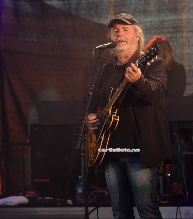 Henning Kvitnes på Skalldyrfestivalen i Mandal. Foto: Marie Launes