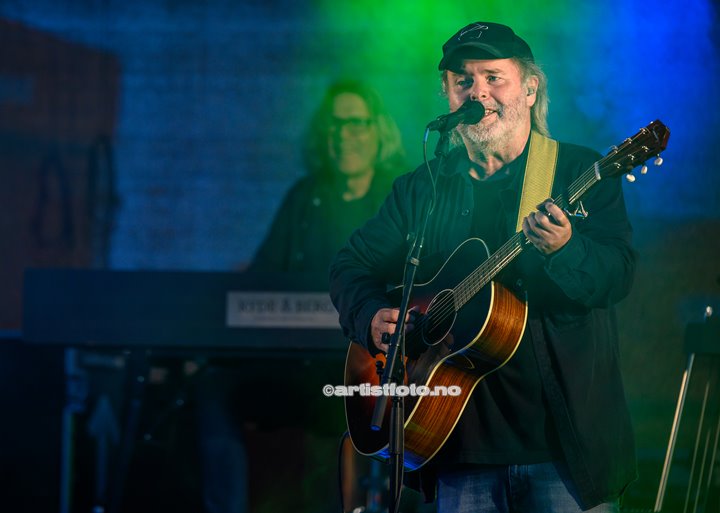 Henning Kvitnes på Skalldyrfestivalen i Mandal. Foto: Marie Launes
