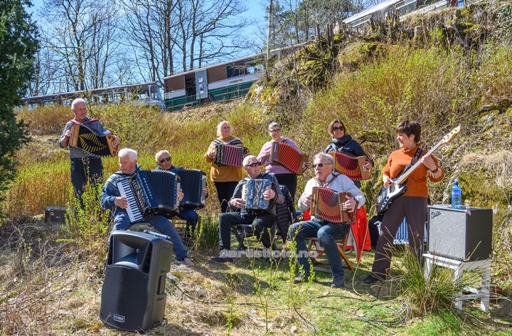 Trekkspillklubben SydVest´n på Holum Historielags 100 års feiring av Knuden.