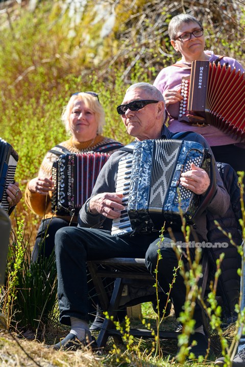 SydVest´n Trekkspillklubb på Holum Historielags 100 års feiring av Knuden.