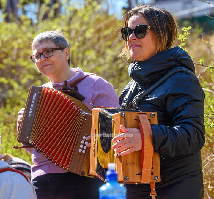 SydVest´n Trekkspillklubb på Holum Historielags 100 års feiring av Knuden.