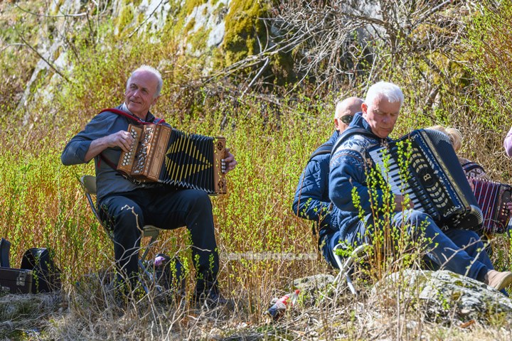 SydVest´n Trekkspillklubb på Holum Historielags 100 års feiring av Knuden.