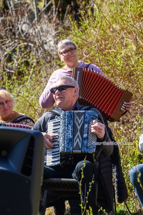 SydVest´n Trekkspillklubb på Holum Historielags 100 års feiring av Knuden.