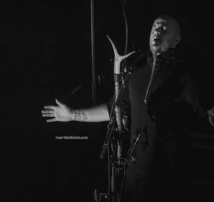 Einar Selvik, Wardruna, i Kilden Kristiansand. Foto: Svein Erik Nomeland