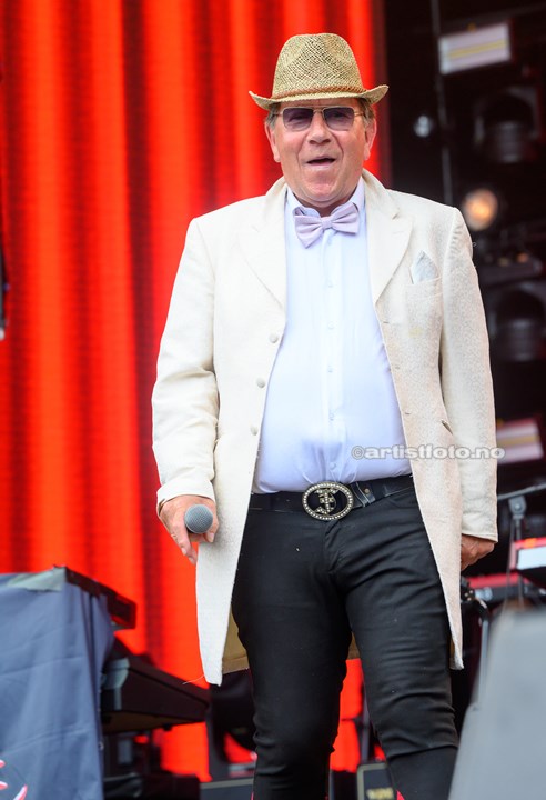 Froddi & Compagniet på Viking Stadion. Foto: Svein Erik Nomeland