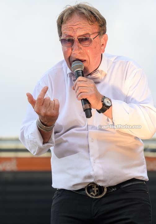 Froddi & Compagniet på Viking Stadion. Foto: Svein Erik Nomeland