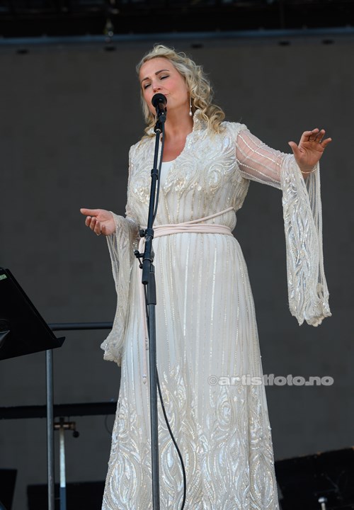 Helene Bøksle på Bystranda i Kristiansand. Foto: Svein Erik Nomeland