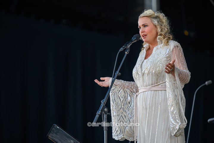 Helene Bøksle på Bystranda i Kristiansand. Foto: Svein Erik Nomeland