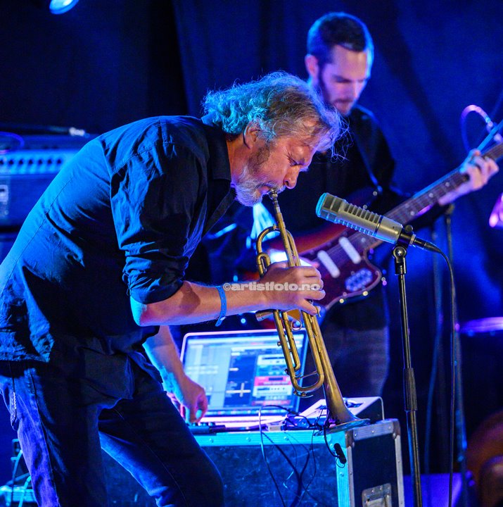 Nils Petter Molvær på Canal Street, Arendal. Foto: Svein Erik Nomeland