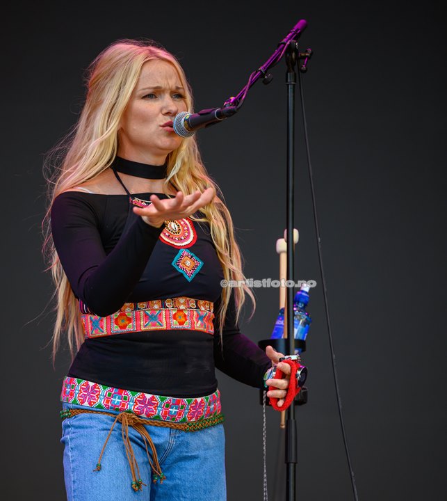 Sol Heilo på Canal Street, Arendal. Foto: Svein Erik Nomeland