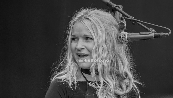 Sol Heilo på Canal Street, Arendal. Foto: Svein Erik Nomeland