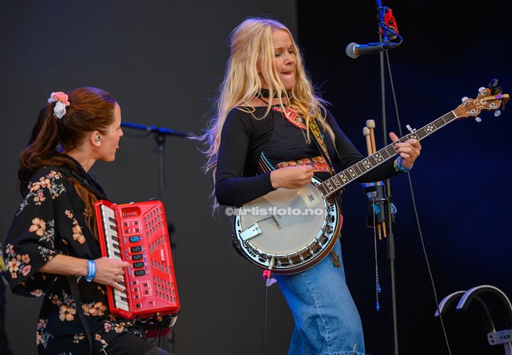 Sol Heilo på Canal Street, Arendal. Foto: Svein Erik Nomeland