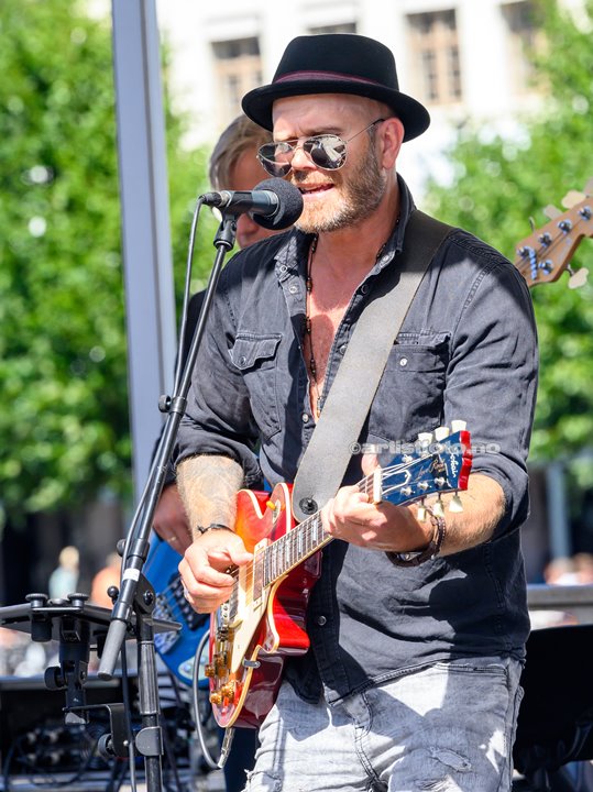 Tomas Fianbakken, Tomas F Band, Canal Street, Arendal. Foto: Svein Erik Nomeland