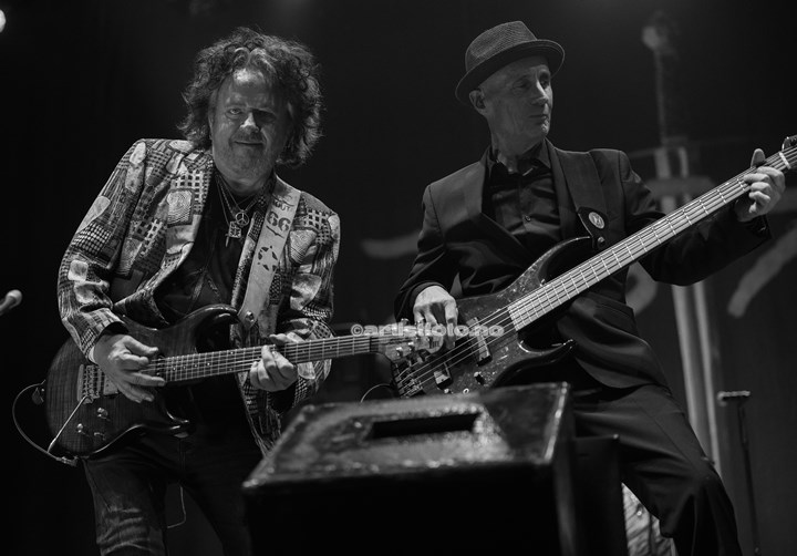 Fra venstre: Steve Lukather og John Pierce, Toto, Vulkan Open Air, Oslo. Foto: Svein Erik Nomeland