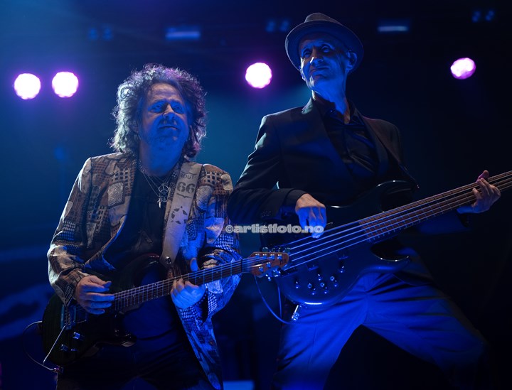 Fra venstre: Steve Lukather og John Pierce, Toto, Vulkan Open Air, Oslo. Foto: Svein Erik Nomeland