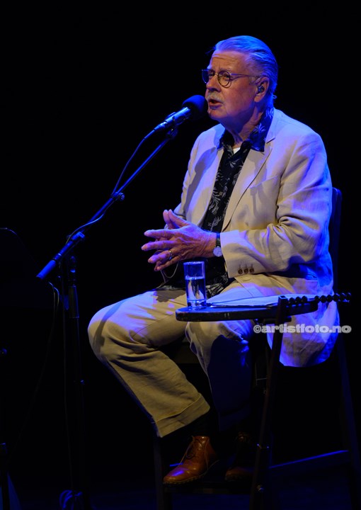 Mikael Wiehe på Teateret, Kristiansand. Foto: Svein Erik Nomeland