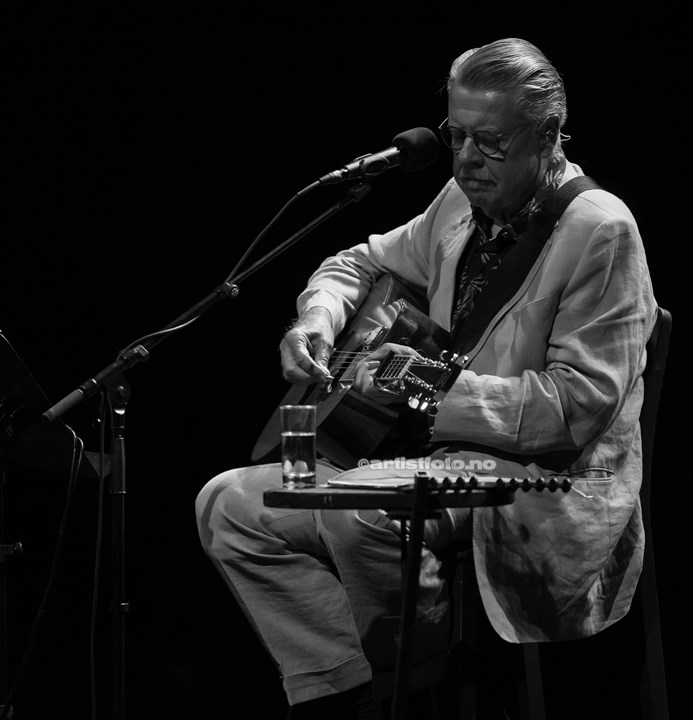 Mikael Wiehe på Teateret, Kristiansand. Foto: Svein Erik Nomeland
