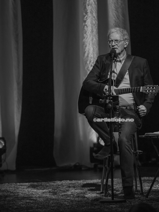 Ingrid Bjørnov og Øystein Sunde i Sandnes Kulturhus. Foto: Svein Erik Nomeland