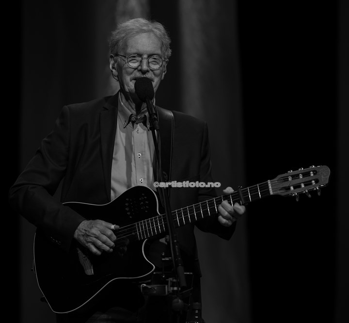 Ingrid Bjørnov og Øystein Sunde i Sandnes Kulturhus. Foto: Svein Erik Nomeland