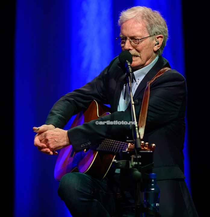 Ingrid Bjørnov og Øystein Sunde i Sandnes Kulturhus. Foto: Svein Erik Nomeland