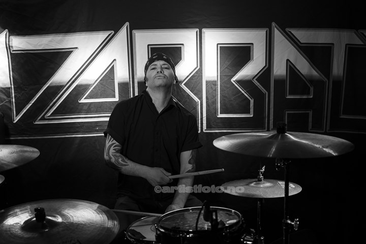 Christian Håpnes Svendsen, Razorbats på Vaktbua i Kristiansand. Foto Svein Erik Nomeland