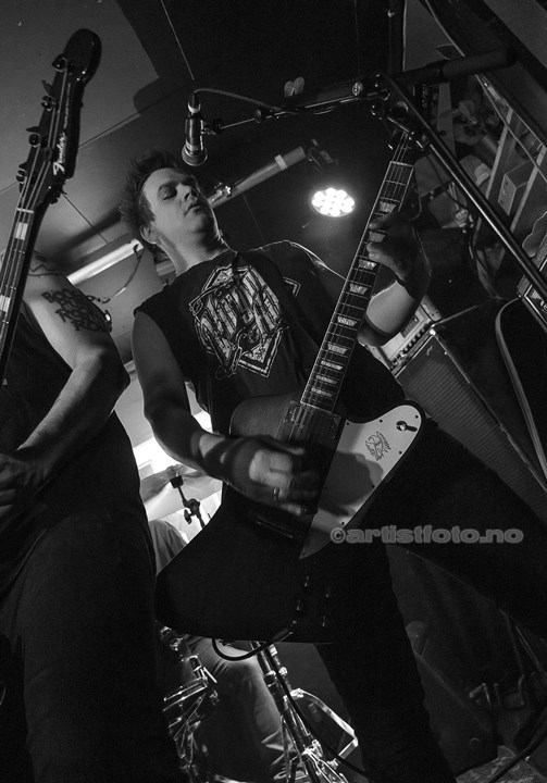 Asle Tangen, Razorbats på Vaktbua Kristiansand. Foto Svein Erik Nomeland